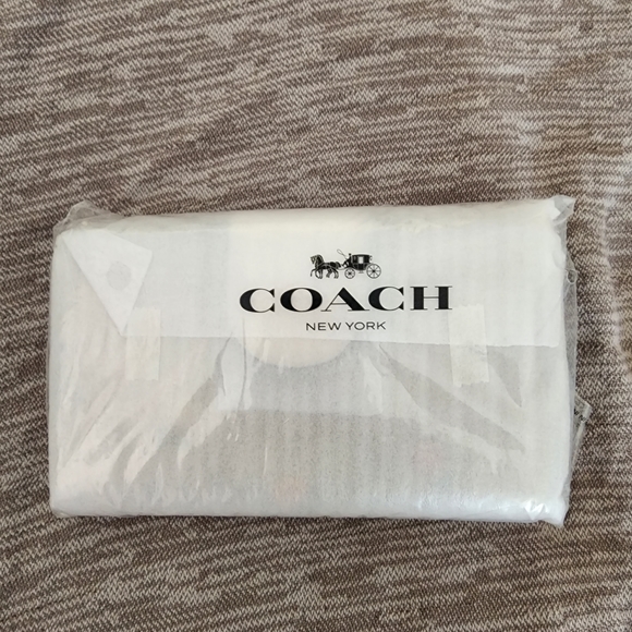 COACH Phone Wallet w/ Nostalgic Ditsy Print - Picture 3 of 8